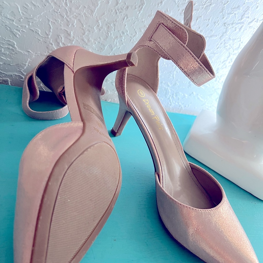 Women's Lowpointed Low Heel Dress Pump Shoes- size 9